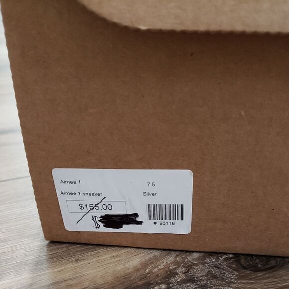 Vintage Havana Aimee Chrome Slip On Sneakers Size 7.5 NIB - Picture 16 of 16